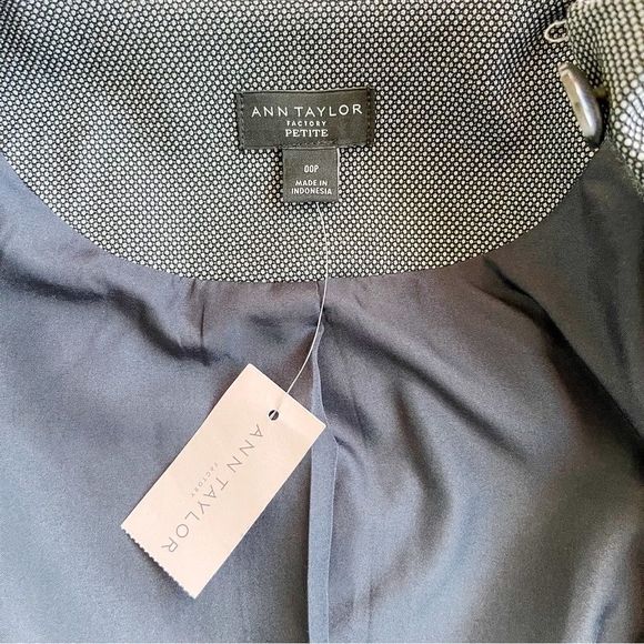 Ann Taylor 00P Grey Pokadot Blazer Suit Jacket w/ Pockets & Hidden Front Buttons - Picture 14 of 15